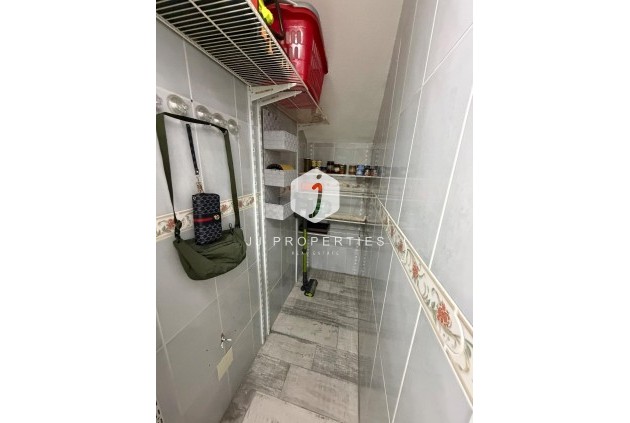 Resale - Chalet -
Orihuela Costa - La Zenia