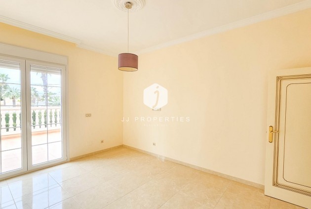 Tweedehands - Villa -
Cabo Roig