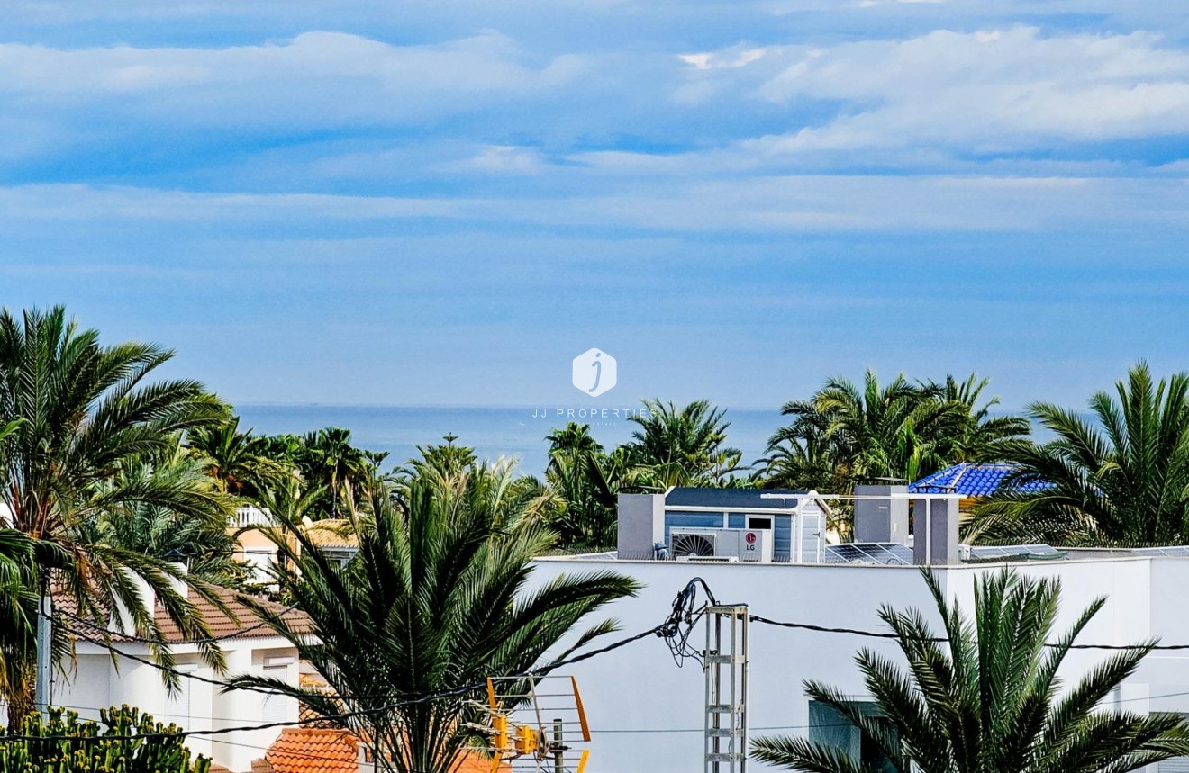 Tweedehands - Villa -
Cabo Roig