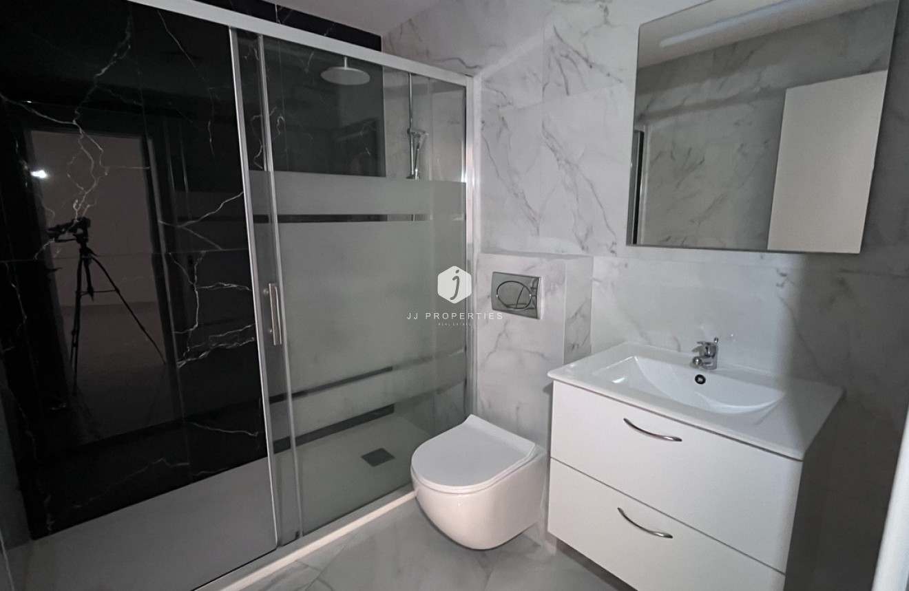 Z drugiej ręki - Bungalow -
Torrevieja