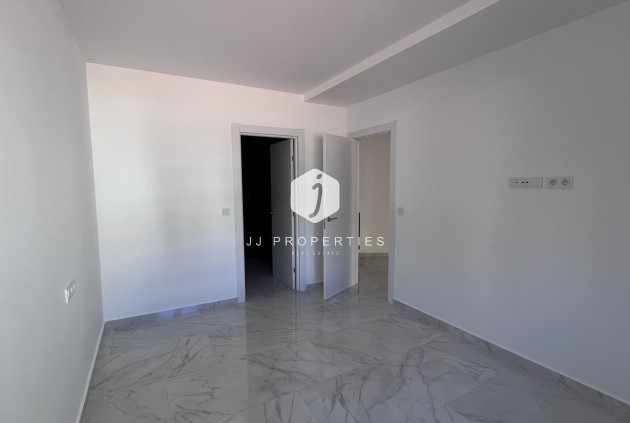 Z drugiej ręki - Bungalow -
Torrevieja