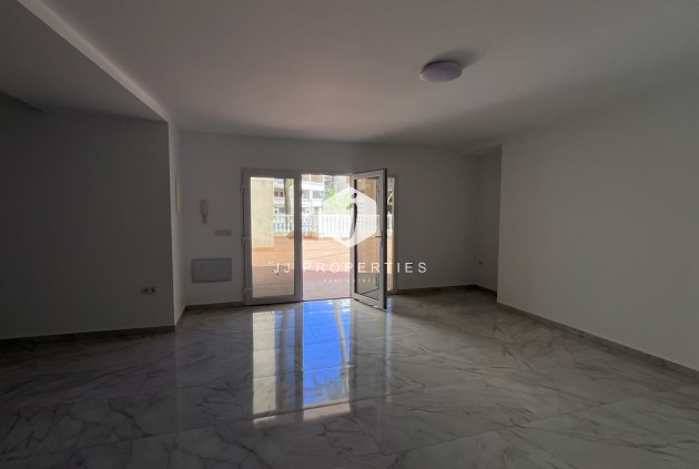 Z drugiej ręki - Bungalow -
Torrevieja