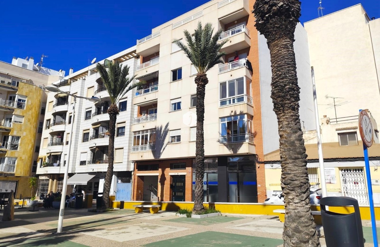 Tweedehands - Appartement / flat -
Torrevieja - Centro