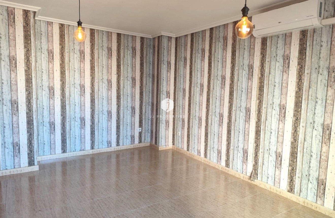 Tweedehands - Appartement / flat -
Torrevieja - Centro