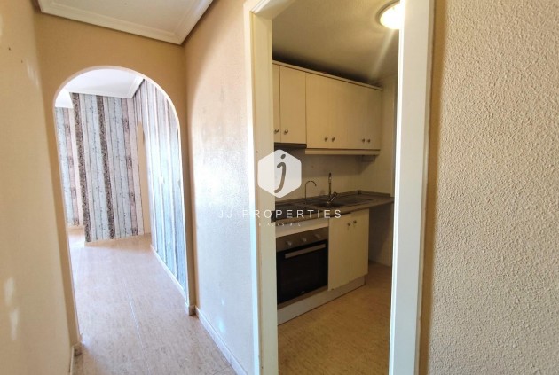 Tweedehands - Appartement / flat -
Torrevieja - Centro