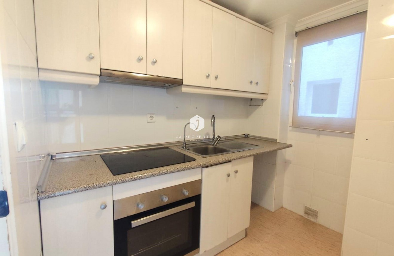 Tweedehands - Appartement / flat -
Torrevieja - Centro