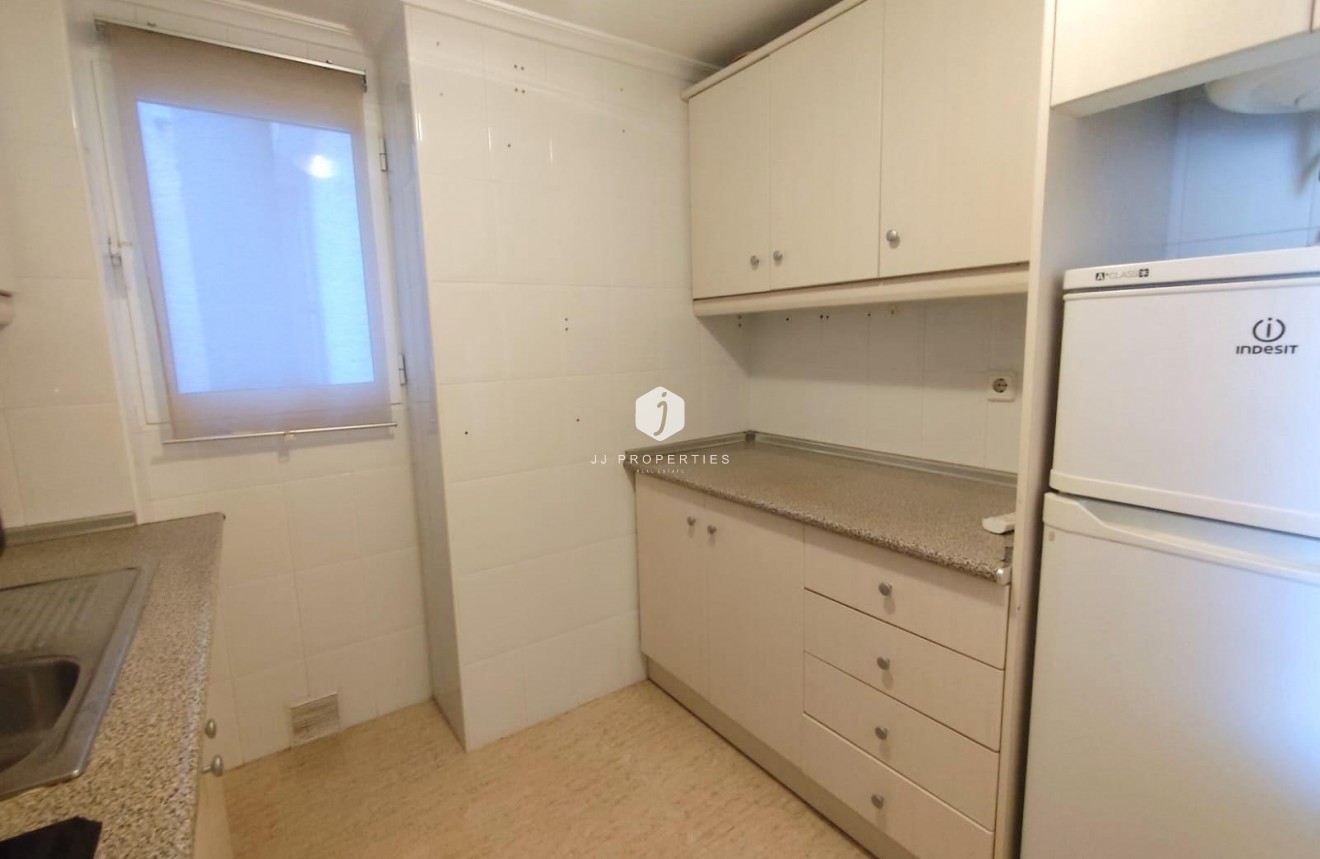 Tweedehands - Appartement / flat -
Torrevieja - Centro