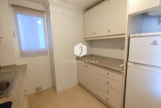 Tweedehands - Appartement / flat -
Torrevieja - Centro