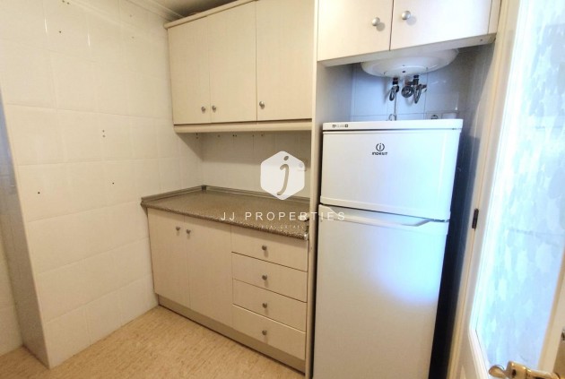 Tweedehands - Appartement / flat -
Torrevieja - Centro