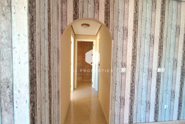 Tweedehands - Appartement / flat -
Torrevieja - Centro