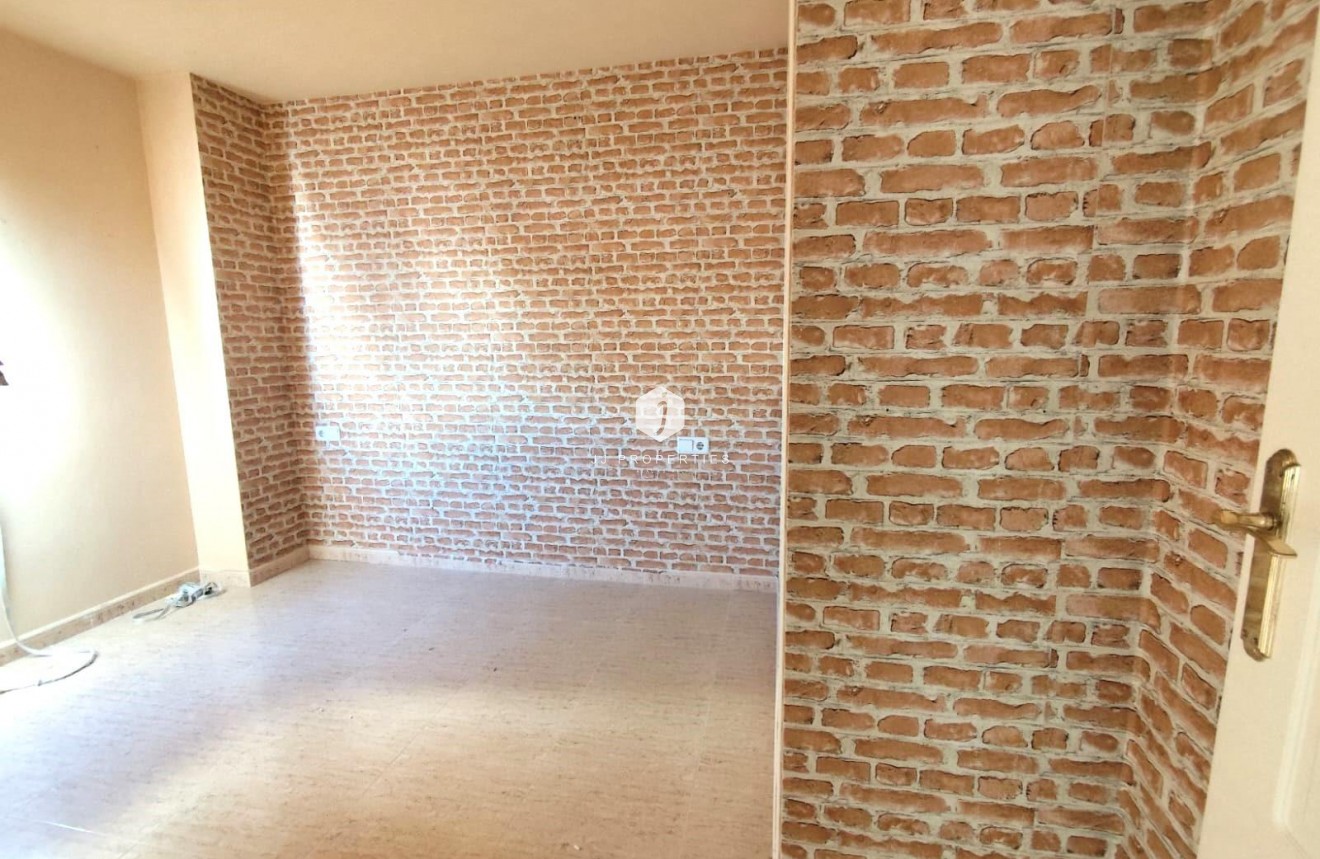 Tweedehands - Appartement / flat -
Torrevieja - Centro