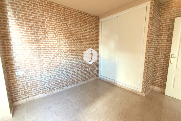 Tweedehands - Appartement / flat -
Torrevieja - Centro