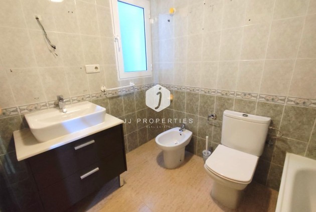 Tweedehands - Appartement / flat -
Torrevieja - Centro