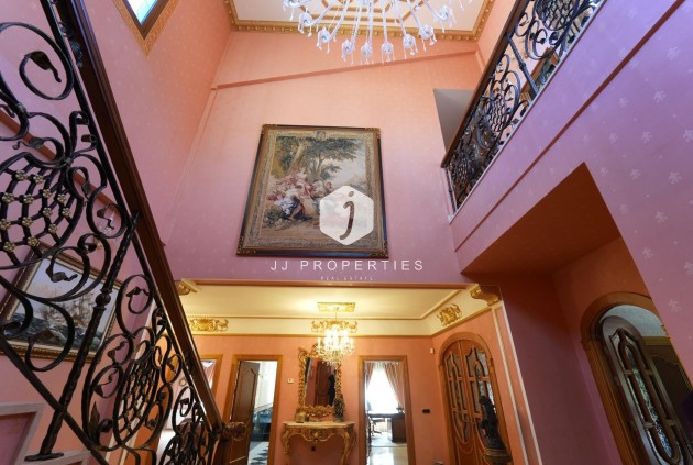 Resale - Villa -
Orihuela Costa - Campoamor