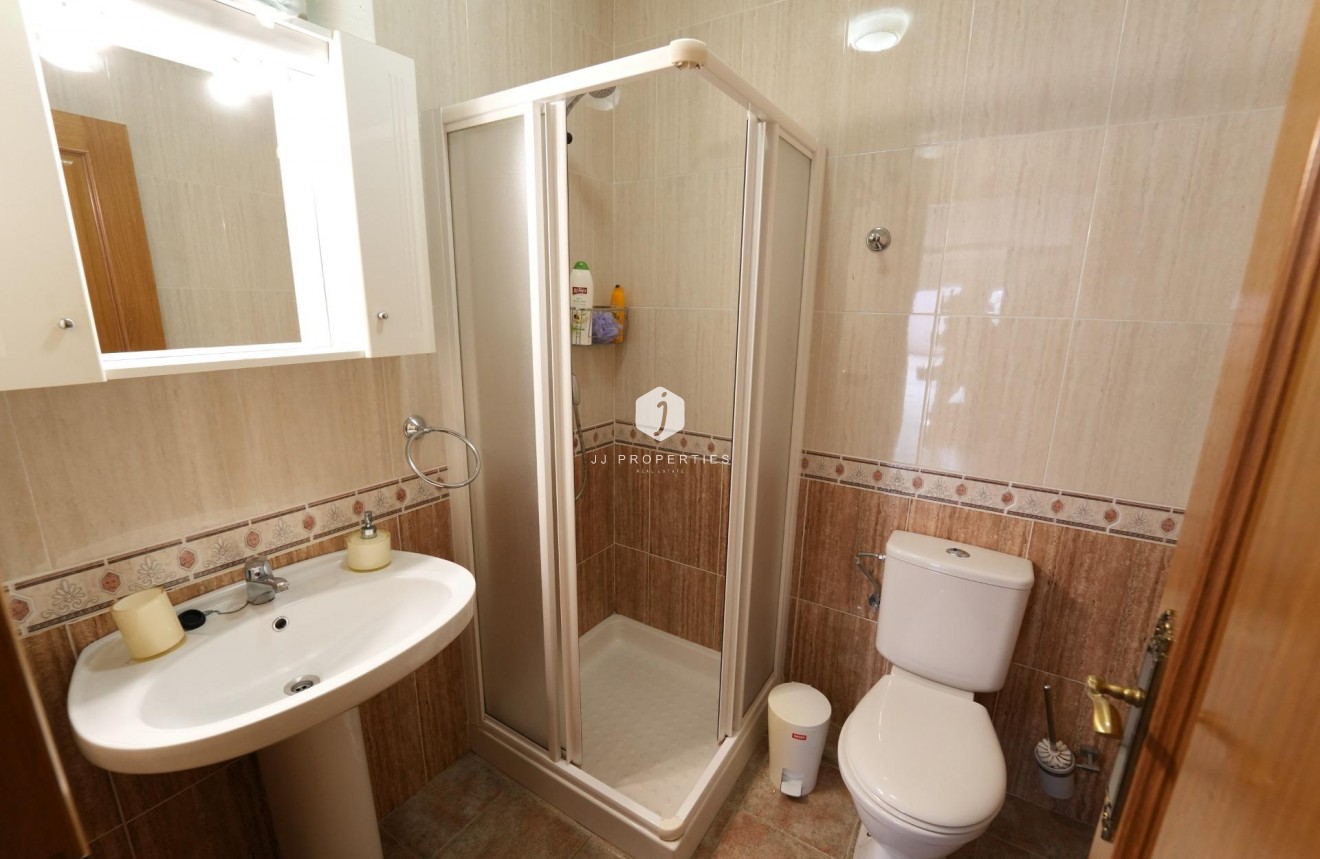 Resale - Villa -
Orihuela Costa - Campoamor