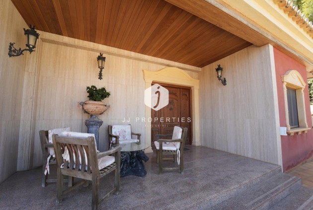 Resale - Villa -
Orihuela Costa - Campoamor