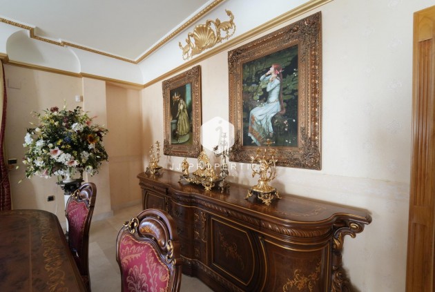 Resale - Villa -
Orihuela Costa - Campoamor