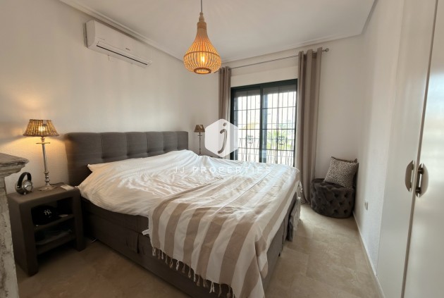 Resale - Villa -
Orihuela Costa - Los Doses