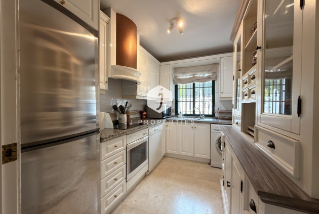 Resale - Villa -
Orihuela Costa - Los Doses