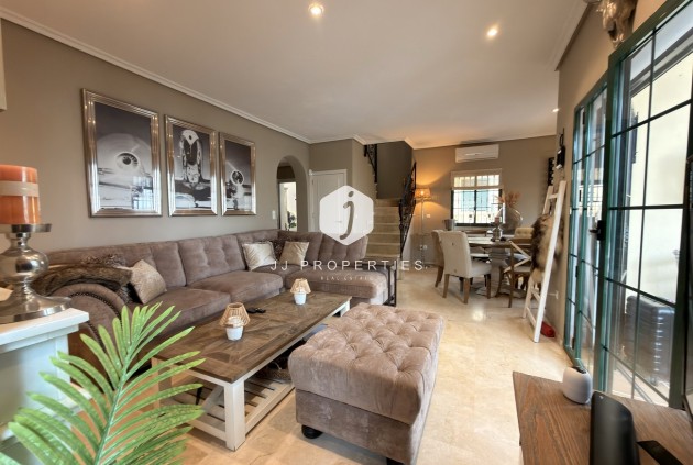 Resale - Villa -
Orihuela Costa - Los Doses