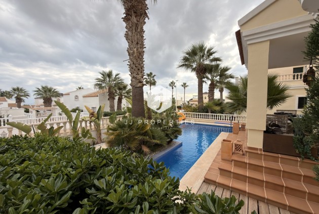 Resale - Villa -
Orihuela Costa - Los Doses