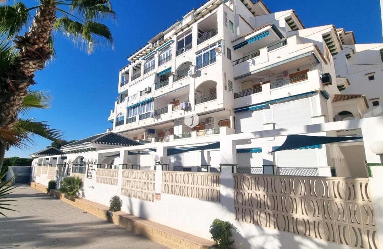 Resale - Apartment / flat -
Torrevieja - La Mata