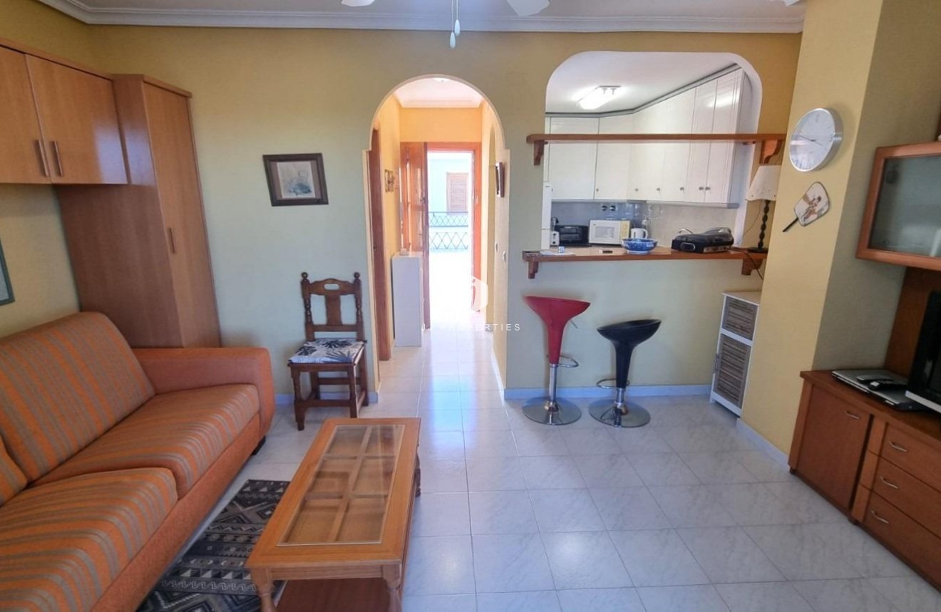 Resale - Apartment / flat -
Torrevieja - La Mata