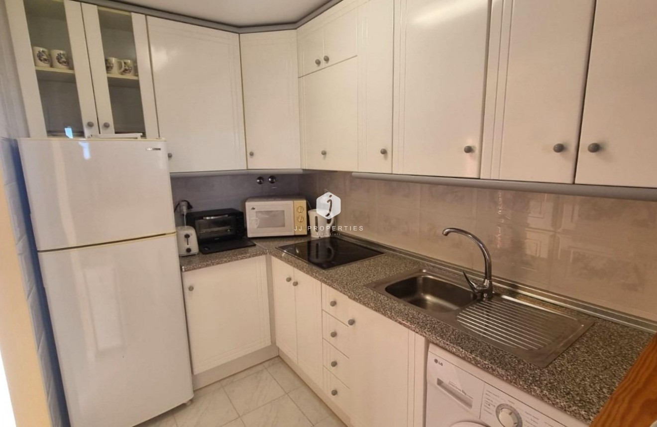 Resale - Apartment / flat -
Torrevieja - La Mata