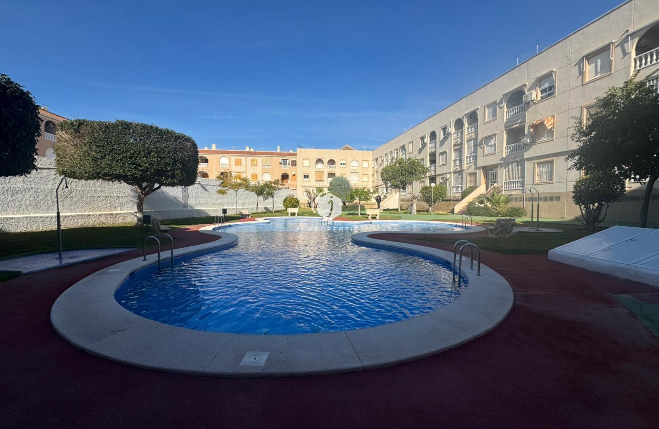 Resale - Apartment / flat -
Torrevieja - Costa Blanca