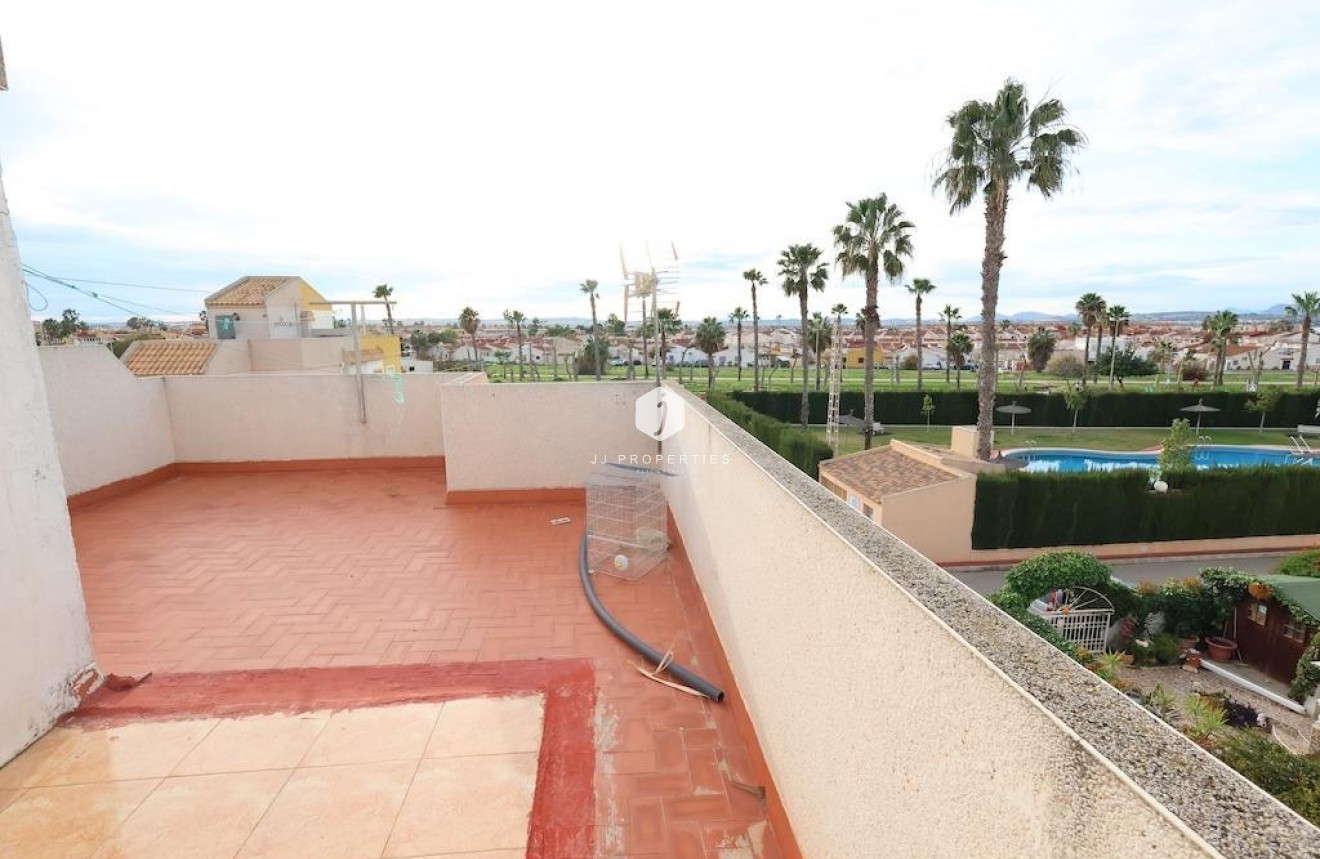 Resale - Chalet -
Torrevieja - Costa Blanca
