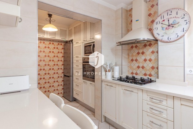 Resale - Villa -
Orihuela Costa - Los Almendros-la Florida