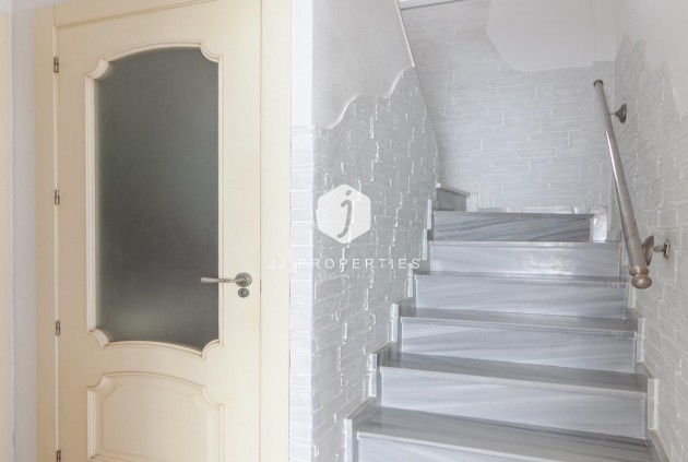 Resale - Villa -
Orihuela Costa - Los Almendros-la Florida