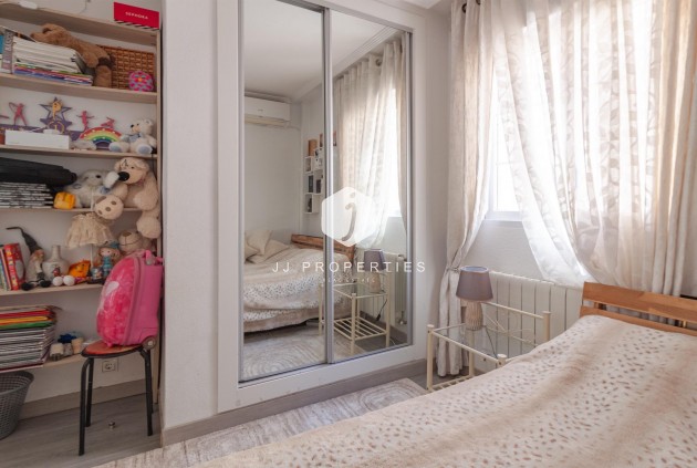 Resale - Villa -
Orihuela Costa - Los Almendros-la Florida