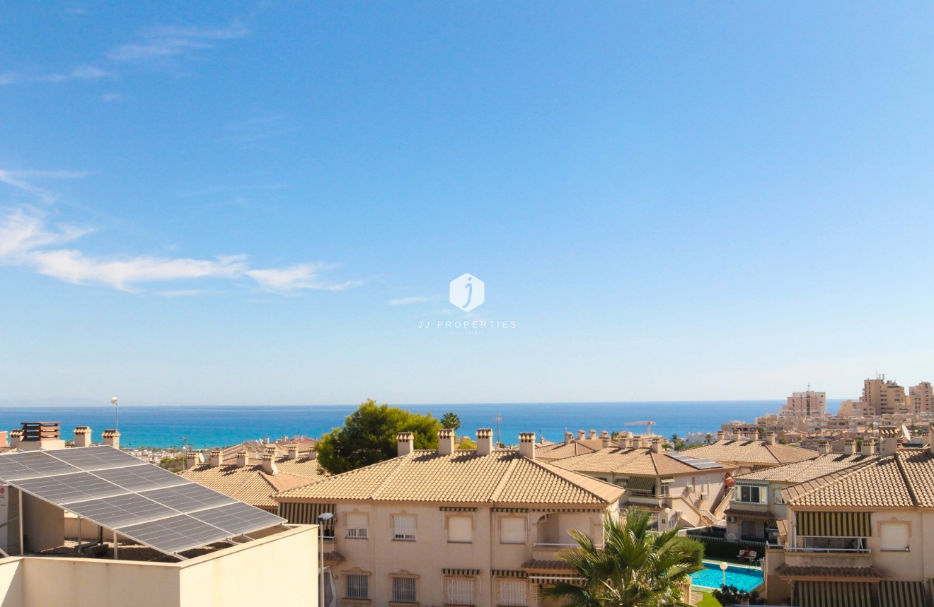 Resale - Villa -
Torrevieja - Costa Blanca
