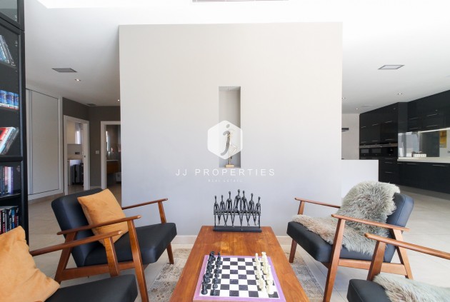 Resale - Villa -
Torrevieja - Costa Blanca