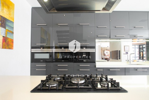 Resale - Villa -
Torrevieja - Costa Blanca