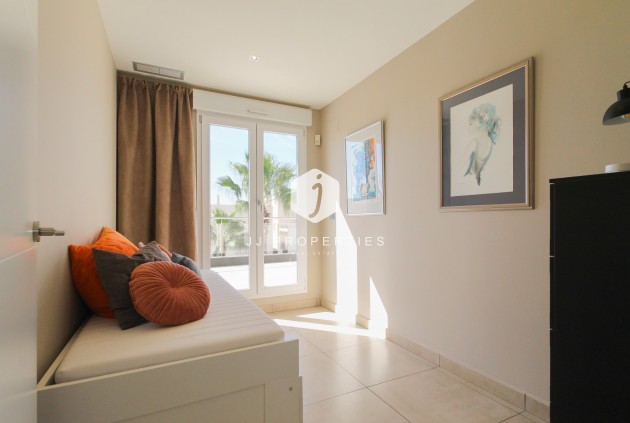 Resale - Villa -
Torrevieja - Costa Blanca