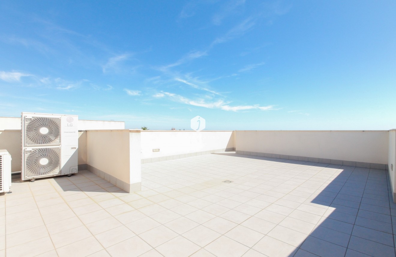 Resale - Villa -
Torrevieja - Costa Blanca