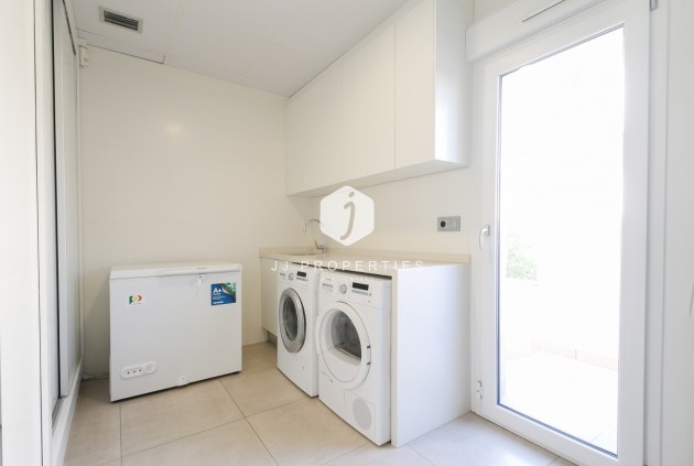 Resale - Villa -
Torrevieja - Costa Blanca