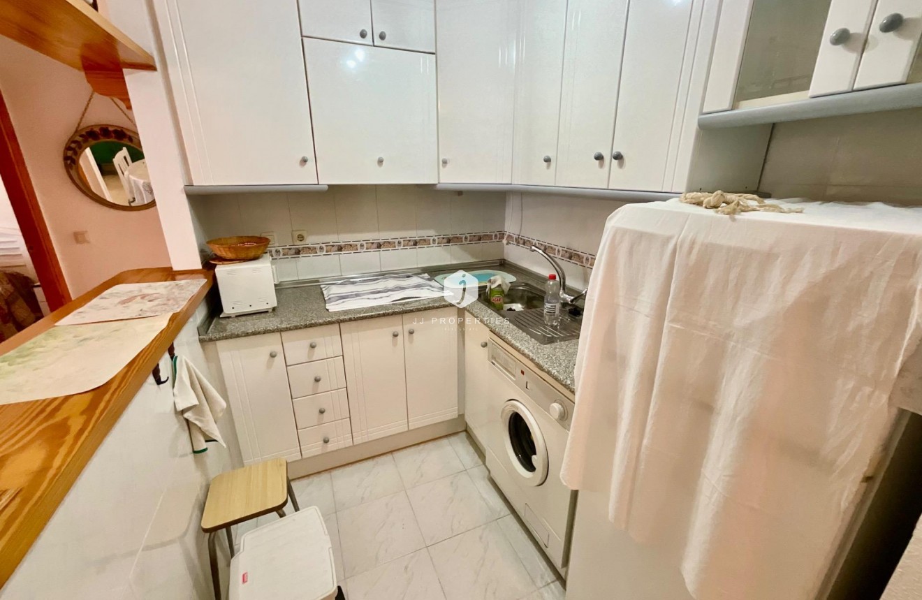 Resale - Apartment / flat -
Torrevieja - La Mata