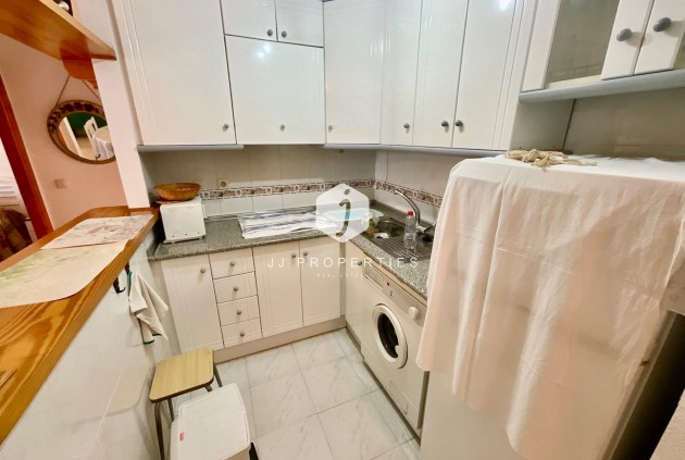 Resale - Apartment / flat -
Torrevieja - La Mata