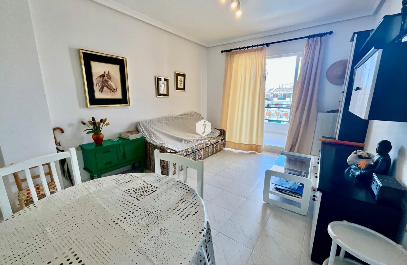 Resale - Apartment / flat -
Torrevieja - La Mata