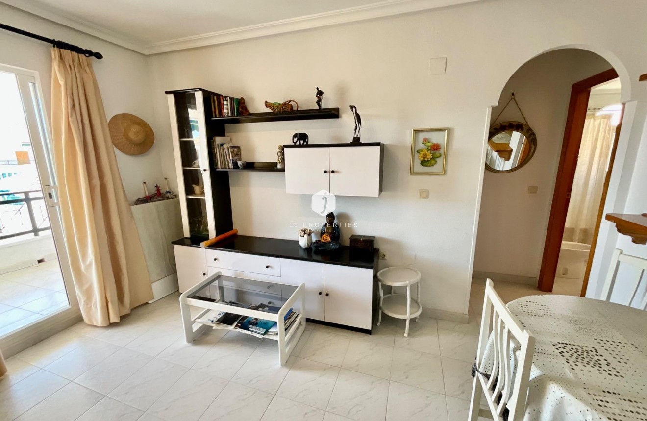 Resale - Apartment / flat -
Torrevieja - La Mata