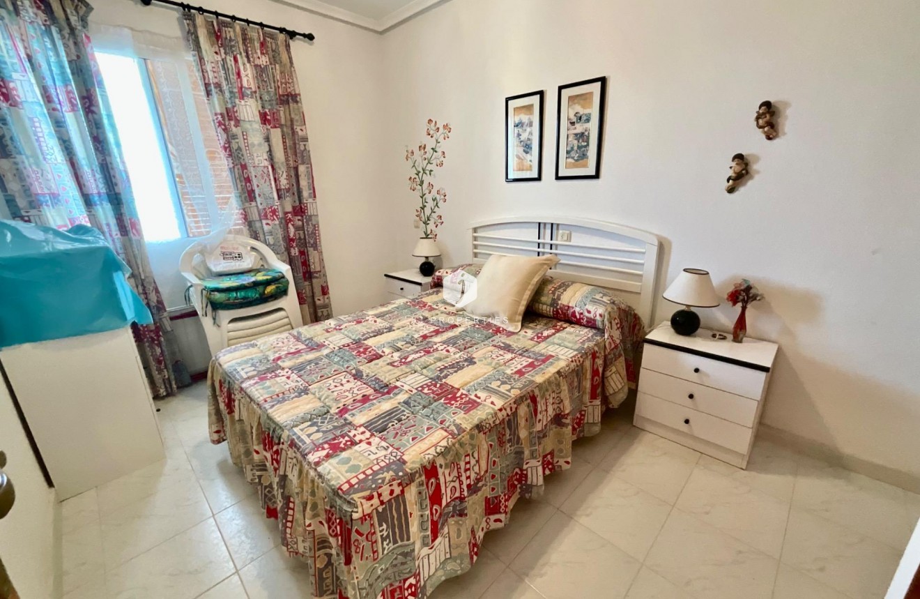 Resale - Apartment / flat -
Torrevieja - La Mata