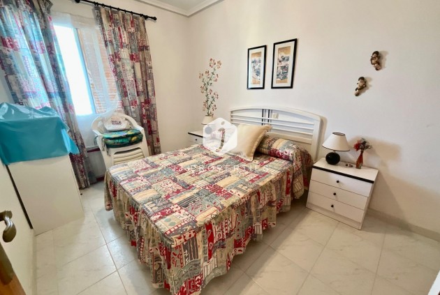 Resale - Apartment / flat -
Torrevieja - La Mata