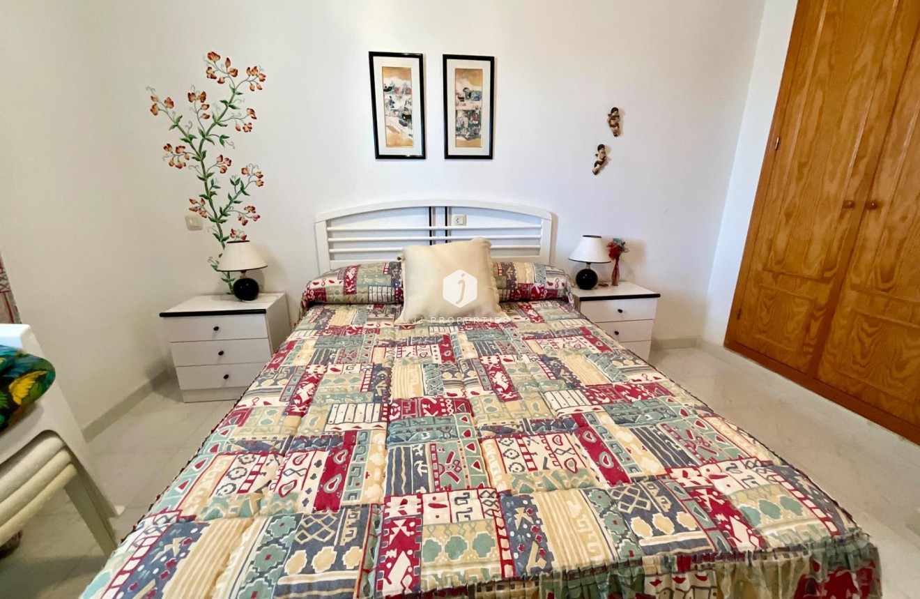 Resale - Apartment / flat -
Torrevieja - La Mata