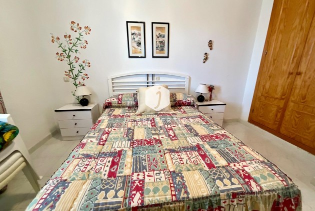 Resale - Apartment / flat -
Torrevieja - La Mata