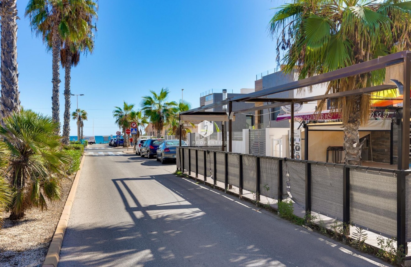 Resale - Apartment / flat -
Torrevieja - La Mata
