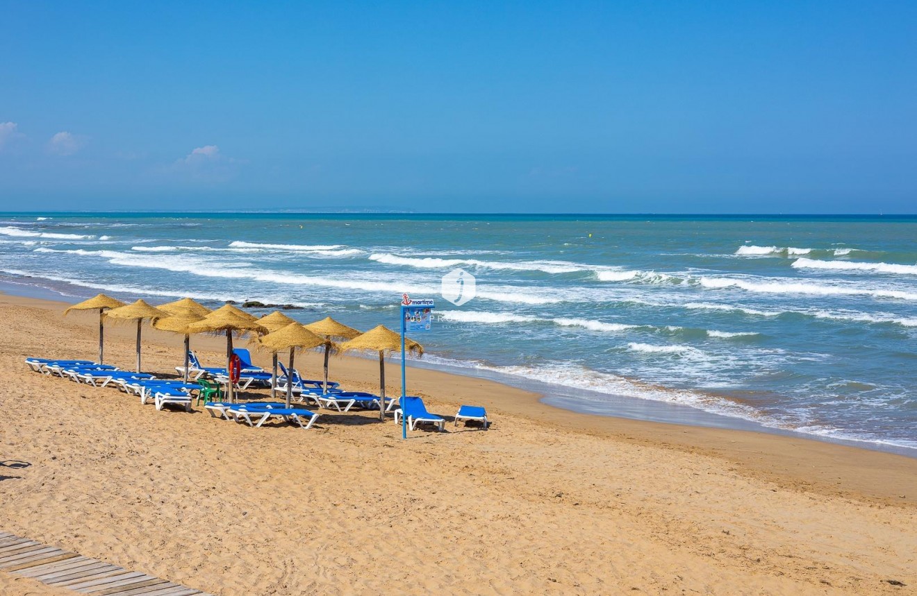 Resale - Apartment / flat -
Torrevieja - La Mata