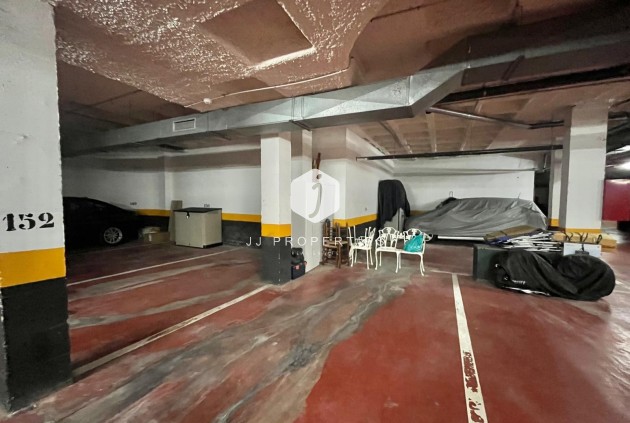 Resale - Bungalow -
Torrevieja - Punta prima